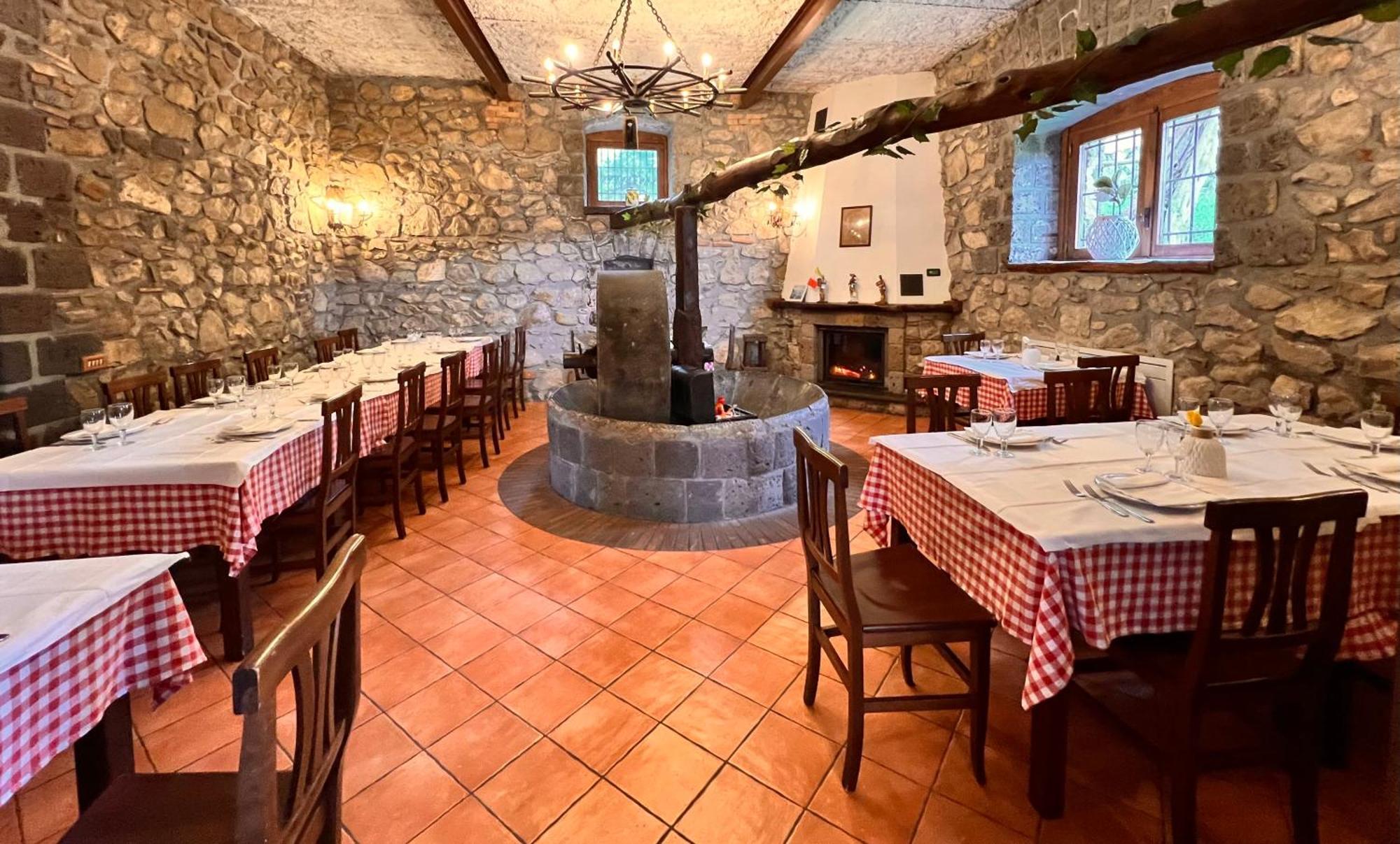 Вилла Agriturismo Le Grottelle Сант-Агата-суи-Дуэ-Гольфи Экстерьер фото
